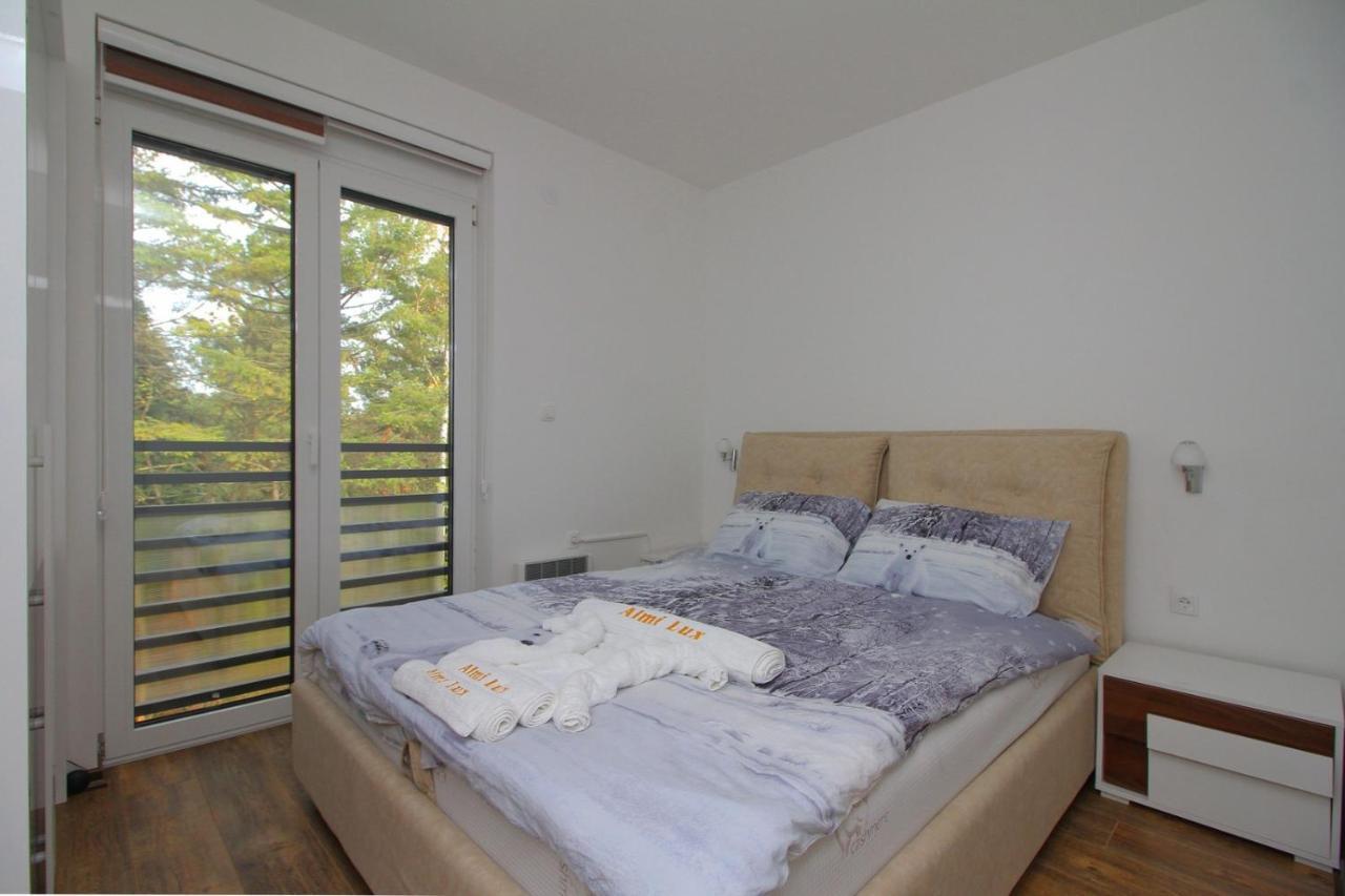 Almi Lux Apartman 兹拉蒂博尔 外观 照片