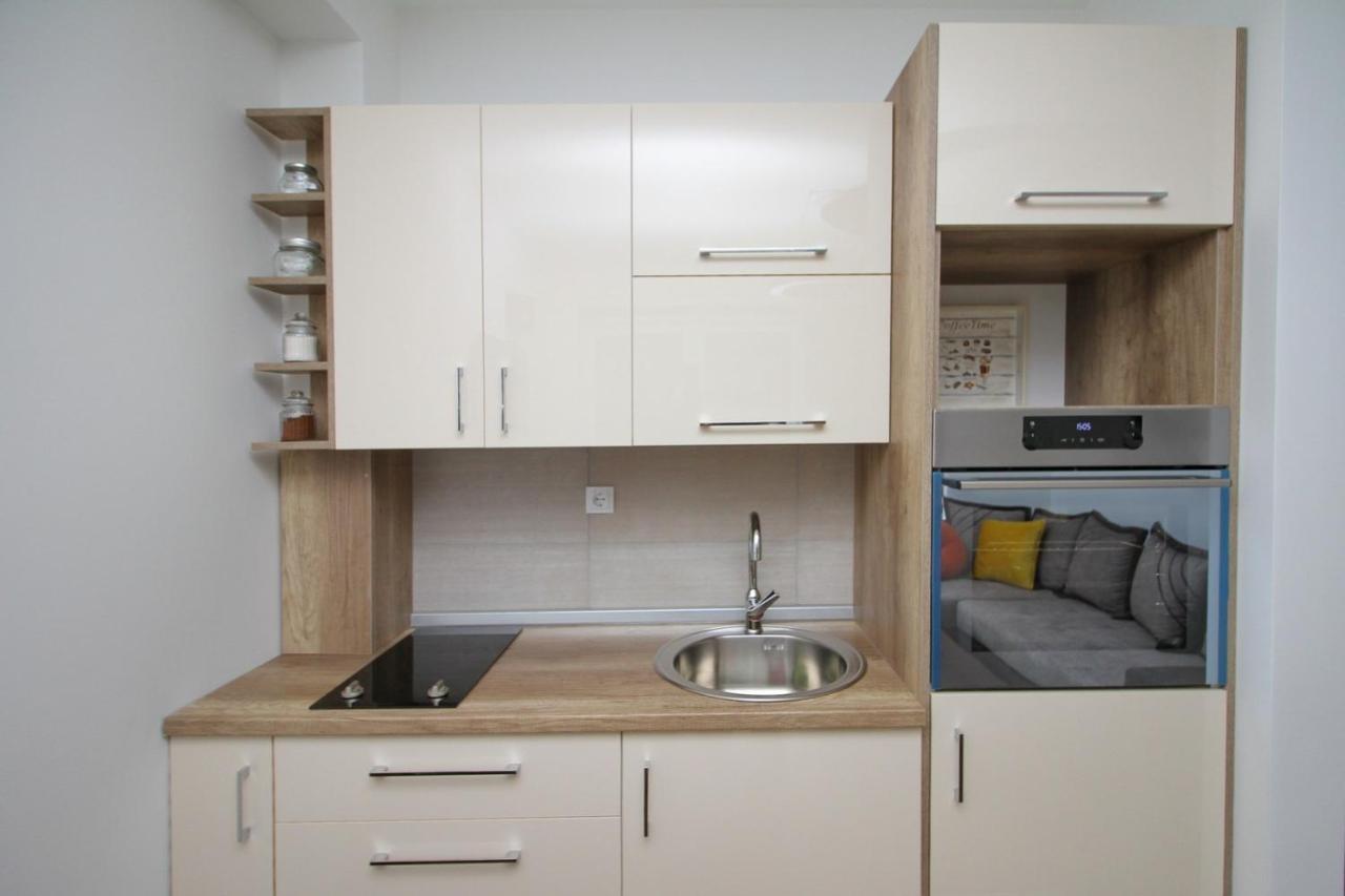 Almi Lux Apartman 兹拉蒂博尔 外观 照片